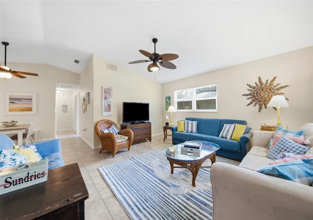 Photo 4 of Sale Pending at 1140 Dr Ml King Jr St N, Safety Harbor, FL 34695 | MLS# TB8537296 | Listing updated on 2026-09-28