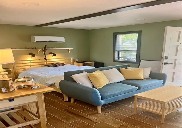 Listing Photo 4 - Condo for sale in building located at 1014 W Mohawk Ave, TAMPA, FL 33603
