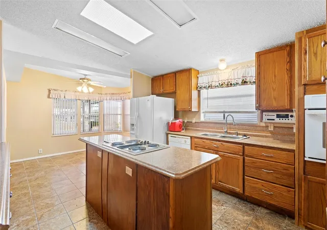 3rd image of 11910 Salina Wy, LEESBURG, FL 34788