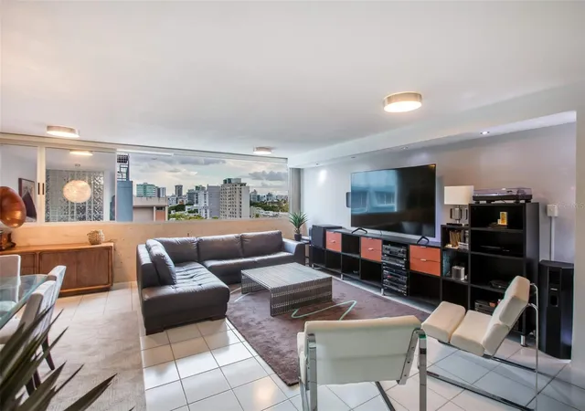 Photo 2 of Condo for sale at 76 Kings Ct #903, San Juan, PR 00911 | MLS# PR9123293 | Listing updated on 2026-09-13