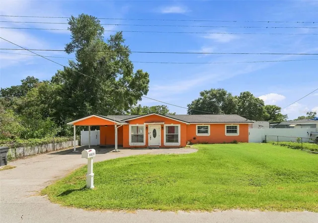 Photo 2 of Single family home for sale at 6819 32nd Ave S, Tampa, FL 33619 | MLS# TB8537314 | Listing updated on 2026-08-23