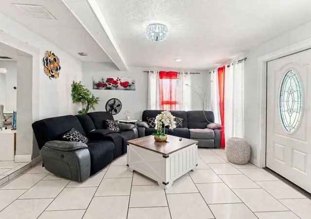 Photo 4 of Single family home for sale at 6819 32Nd Ave S, Tampa, FL 33619 | MLS# TB8537314 | Listing updated on 2026-10-20