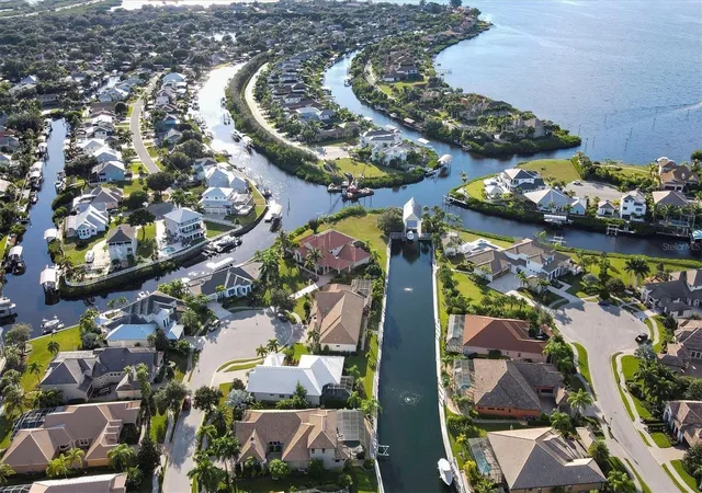 3rd image of 4747 Pinnacle Dr, Bradenton, FL 34208 | MLS# TB8537322