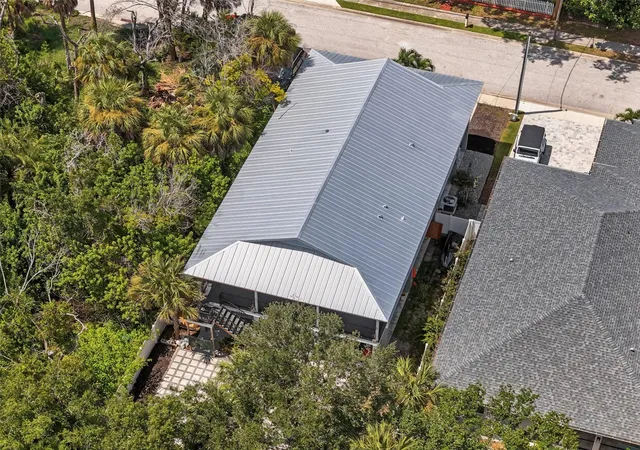 4th image of 170 E Spruce St, Tarpon Springs, FL 34689 | MLS# TB8537334