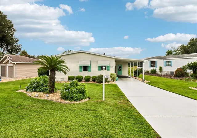 Photo 1 of Manufactured home for sale at 25120 Clifford Hl, Leesburg, FL 34748 | MLS# G5116272 | Listing updated on 2026-10-11