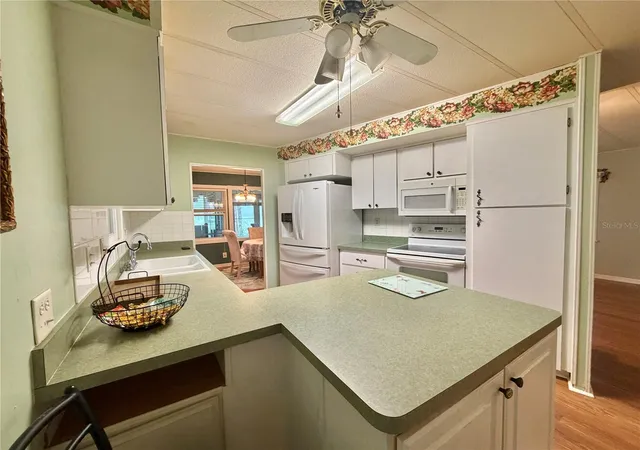 Photo 4 of Manufactured home for sale at 320 Palo Verde Dr, Leesburg, FL 34748 | MLS# G5116273 | Listing updated on 2026-09-23