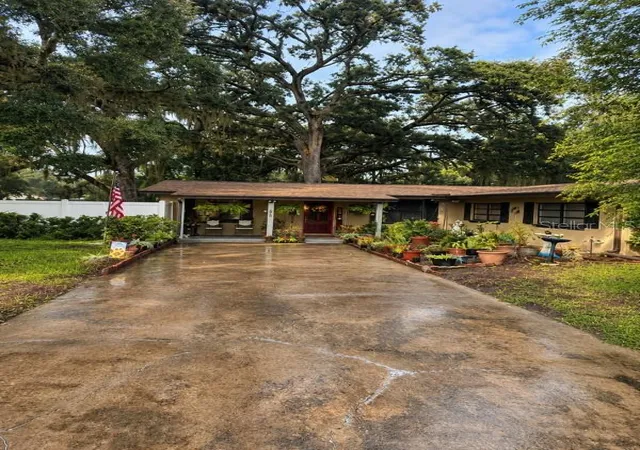 Photo 1 of Single family home for sale at 5423 Ashmeade Rd, Orlando, FL 32810 | MLS# A4702524 | Listing updated on 2026-09-14