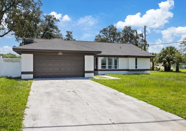 Photo 3 of Single family home for sale at 120 Fountain Ct, Spring Hill, FL 34606 | MLS# O6432167 | Listing updated on 2026-10-16