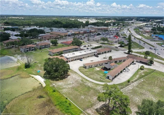 1st image of 1001 Lakeview Dr, Sebring, FL 33870 | MLS# L4964161