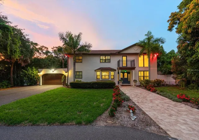 Photo 1 of Single family home for sale at 3005 Sunset Dr, Belleair Bluffs, FL 33770 | MLS# TB8537356 | Listing updated on 2026-09-01