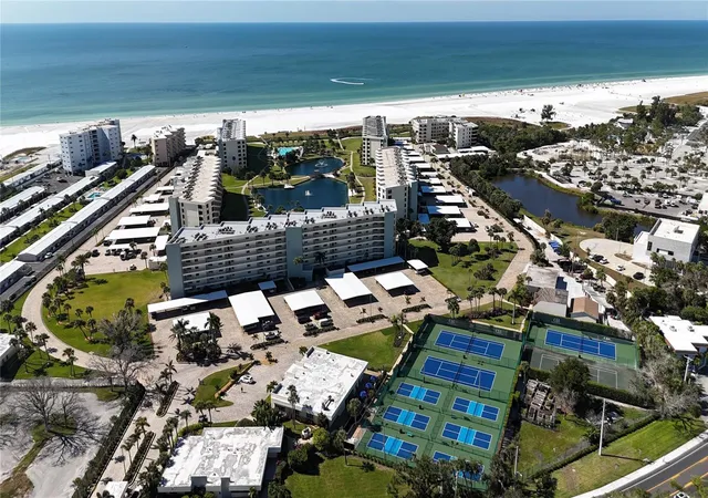 Listing Photo 3 - Condo for sale in building located at 5770 Midnight Pass Rd, Sarasota, FL 34242 - Unit #301