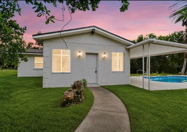 Photo 3 of Single family home for sale at 17503 Galveston St, Spring Hill, FL 34610 | MLS# TB8537372 | Listing updated on 2026-08-31