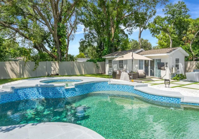 Photo 2 of Single family home for sale at 3819 W San Miguel St, Tampa, FL 33629 | MLS# TB8537375 | Listing updated on 2026-10-03