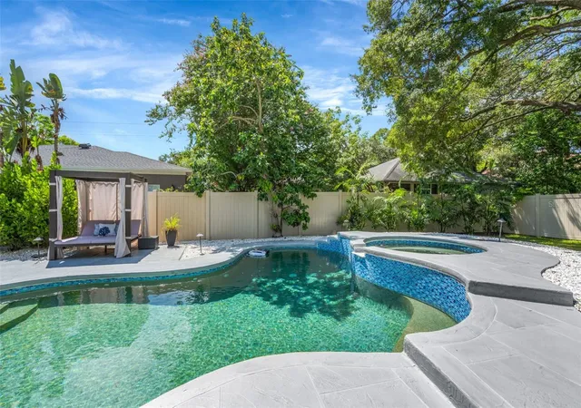 Photo 4 of Single family home for sale at 3819 W San Miguel St, Tampa, FL 33629 | MLS# TB8537375 | Listing updated on 2026-10-03