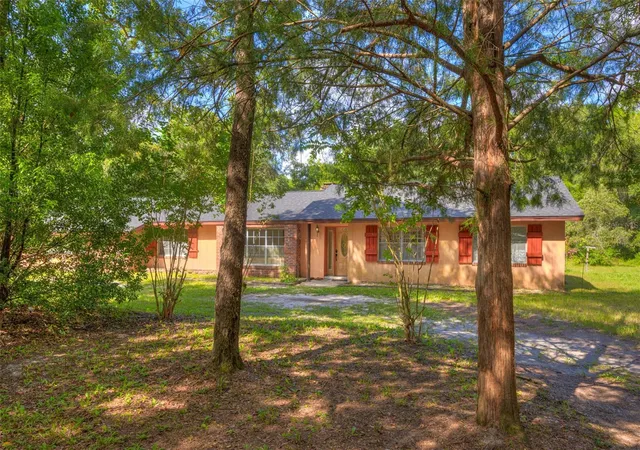 3rd image of 2142 Saragossa Ave, Deland, FL 32724 | MLS# V4950640