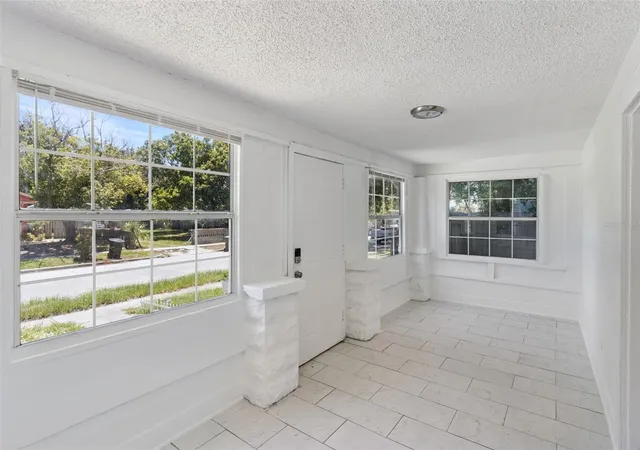 Photo 3 of Single family home for sale at 1743 Yale St S, Saint Petersburg, FL 33712 | MLS# O6432193 | Listing updated on 2026-08-25