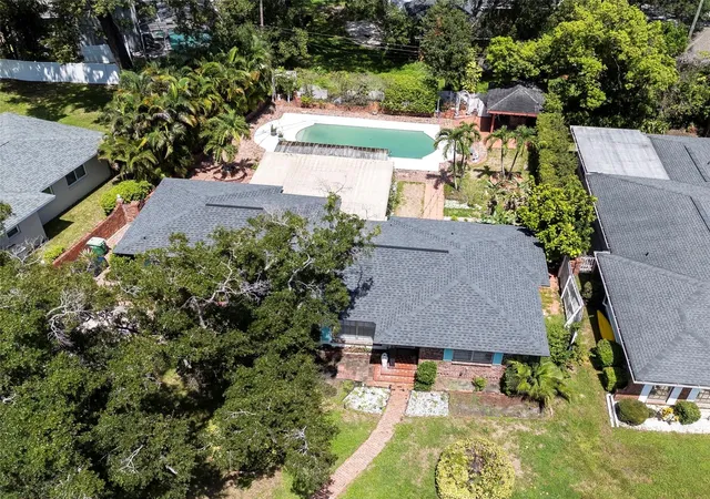 Photo 2 of Land for sale at 451 W Davis Blvd, Tampa, FL 33606 | MLS# TB8537380 | Listing updated on 2026-10-05