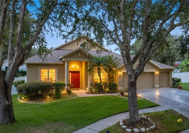 Photo 1 of Single family home for sale at 1124 Split Silk St, Valrico, FL 33594 | MLS# TB8537384 | Listing updated on 2026-10-21