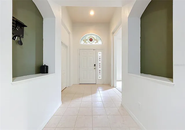 Photo 2 of Single family home for sale at 1124 Split Silk St, Valrico, FL 33594 | MLS# TB8537384 | Listing updated on 2026-10-21