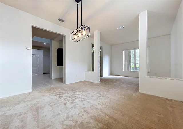 Photo 3 of Single family home for sale at 1124 Split Silk St, Valrico, FL 33594 | MLS# TB8537384 | Listing updated on 2026-10-21