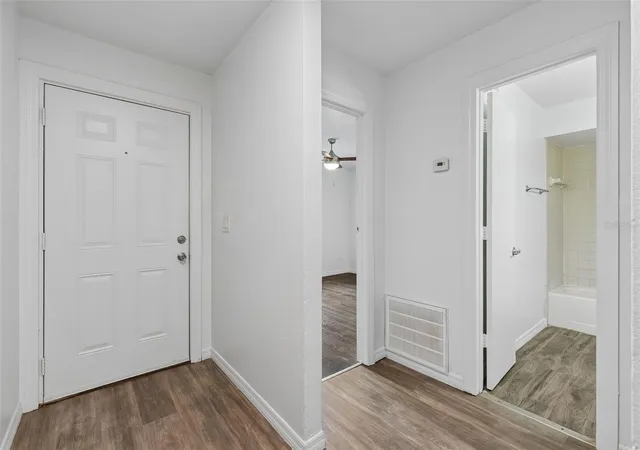 3rd image of 2835 Hunt Club Ln, Orlando, FL 32826 | MLS# O6432209