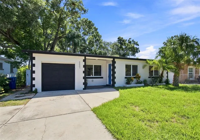 2nd image of 4441 16th St N, St Petersburg, FL 33703 | MLS# TB8537407
