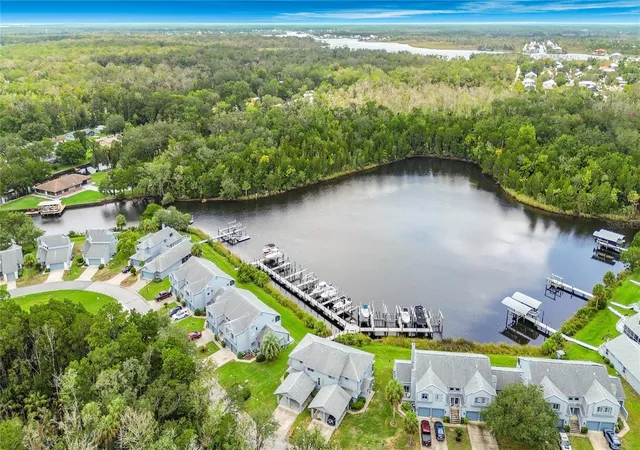 3rd image of 11122 W Cvs Harbor Dr, Crystal River, FL 34428