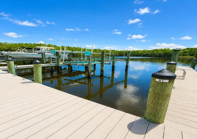 4th image of 11122 W Cvs Harbor Dr, Crystal River, FL 34428