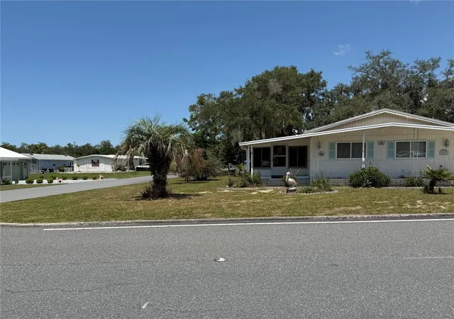 2nd image of 8253 Highpoint Blvd, Brooksville, FL 34613 | MLS# W7888429