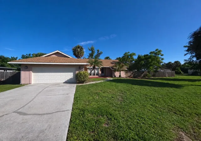1st image of 700 South Venice Ave, Venice, FL 34293 | MLS# D6148356