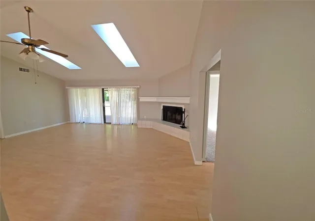 Photo 2 of Single family home for sale at 700 S Venice Blvd, Venice, FL 34293 | MLS# D6148356 | Listing updated on 2026-08-27