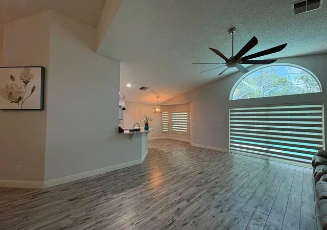 Photo 4 of Single family home for sale at 2791 Picadilly Cir, Kissimmee, FL 34747 | MLS# S5155340 | Listing updated on 2026-08-19