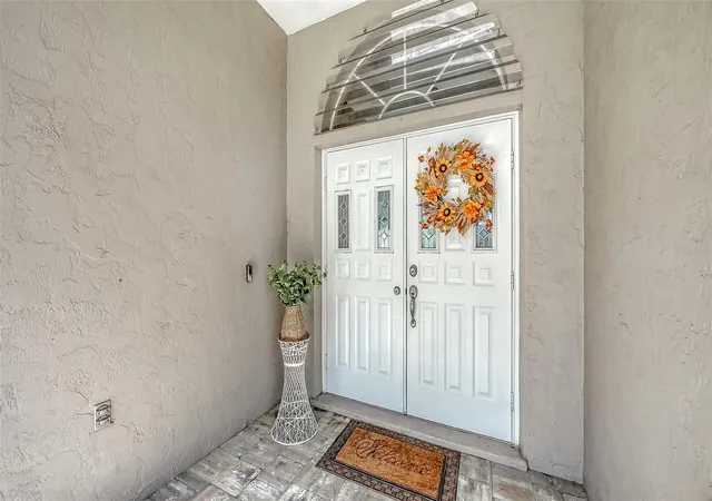 Photo 2 of Single family home for sale at 4494 Diamond Cir E, Sarasota, FL 34233 | MLS# A4702548 | Listing updated on 2026-10-02