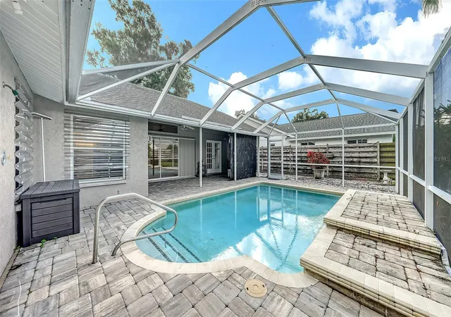 Photo 3 of Single family home for sale at 4494 Diamond Cir E, Sarasota, FL 34233 | MLS# A4702548 | Listing updated on 2026-10-02