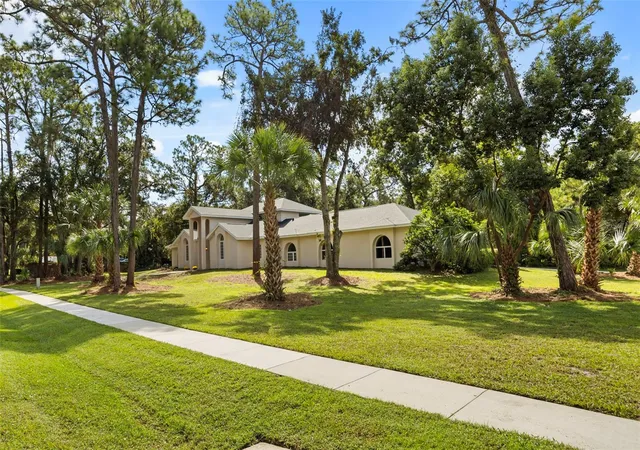 Photo 4 of Single family home for sale at 2005 Springs Landing Blvd, Longwood, FL 32779 | MLS# O6432252 | Listing updated on 2026-09-25