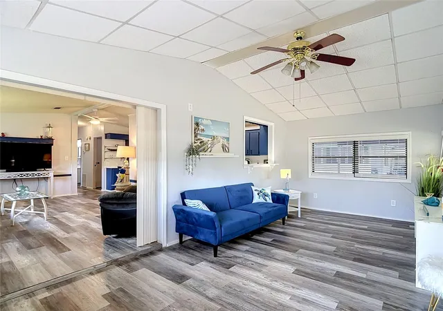 4th image of 4616 Olive Dr, Zephyrhills, FL 33542 | MLS# TB8537452