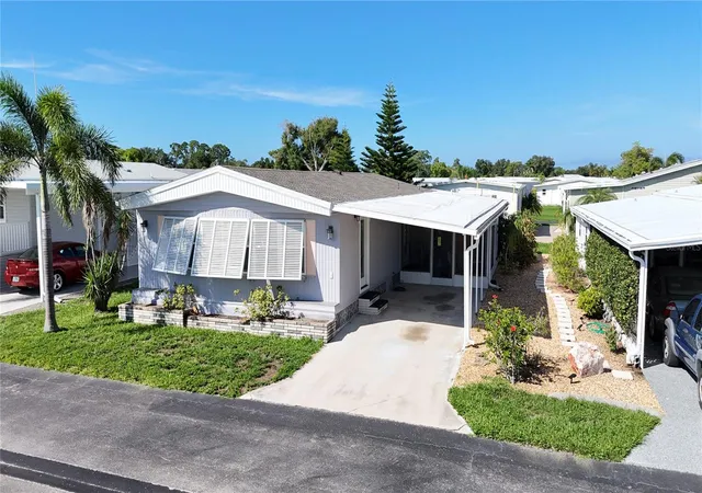 3rd image of 3 S Buena Vista Ave, Englewood, FL 34223 | MLS# C7529426