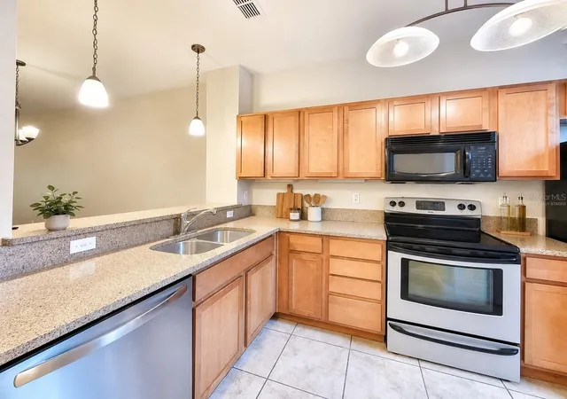 4th image of 2508 Sw 35Th Pl #70, Gainesville, FL 32608 | MLS# GC542618
