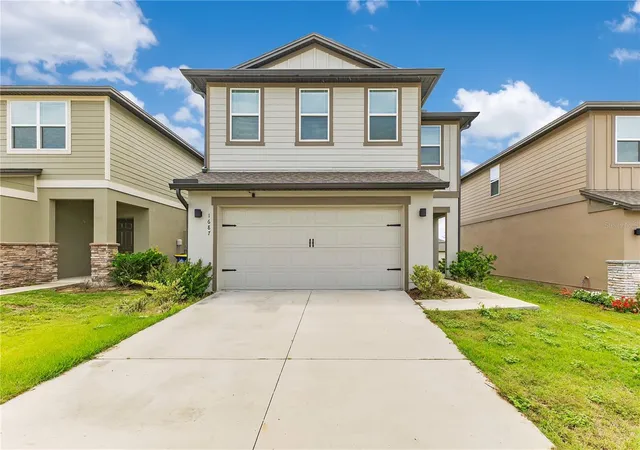 Photo 1 of Single family home for sale at 1687 Bear Mountain Ln, Clermont, FL 34715 | MLS# O6432265 | Listing updated on 2026-09-04