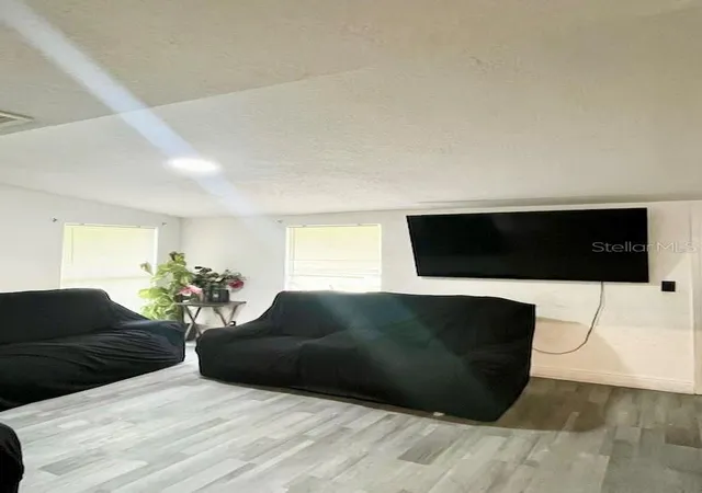 Photo 4 of Single family home for sale at 223 Hope Cir, Orlando, FL 32811 | MLS# O6432272 | Listing updated on 2026-09-07