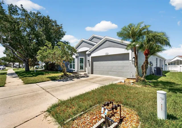 Photo 3 of Single family home for sale at 4623 Sanibel Wy, Bradenton, FL 34203 | MLS# A4702572 | Listing updated on 2026-09-28