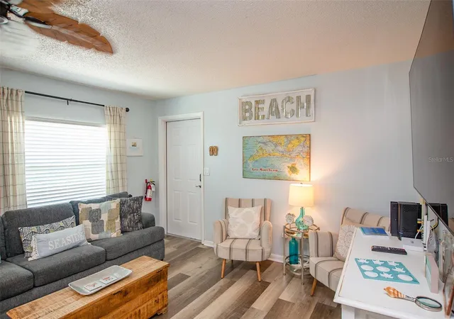 4th image of 308 2Nd St N #201, Bradenton Beach, FL 34217 | MLS# A4702581