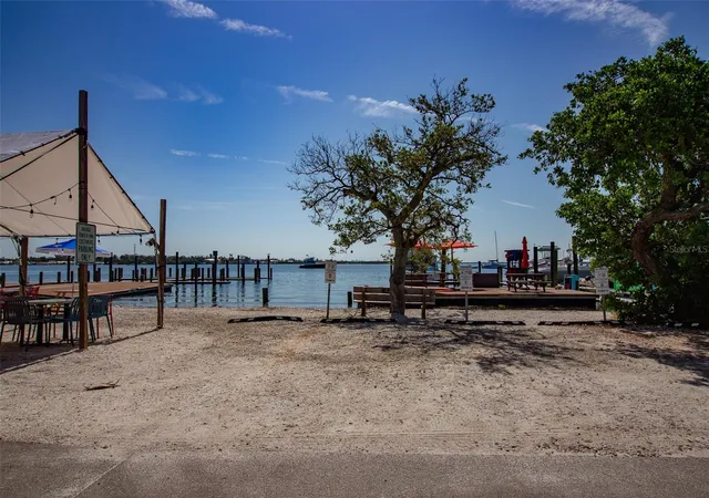 2nd image of 308 2Nd St N, BRADENTON BEACH, FL 34217