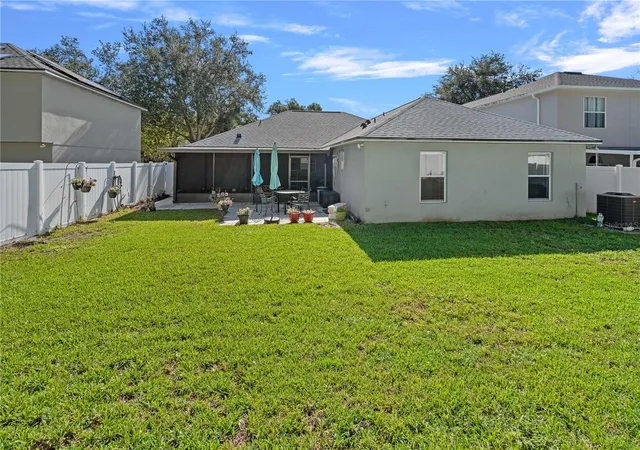 Photo 15 of Single family home for sale at 1303 Hawks Nest Ave, Groveland, FL 34736 | MLS# O6432302 | Listing updated on 2026-08-29
