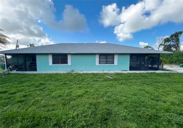 2nd image of 1685 Shadow Ln, Englewood, FL 34224 | MLS# C7529437