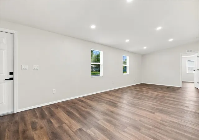 Photo 3 of Manufactured home for sale at 16918 Sugar Berry Ln, Montverde, FL 34756 | MLS# O6432307 | Listing updated on 2026-09-27
