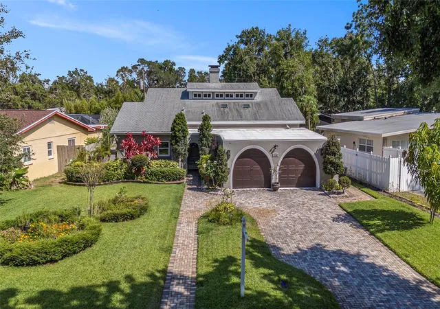 Photo 1 of Single family home for sale at 2134 Serpentine Cir S, Saint Petersburg, FL 33712 | MLS# A4702586 | Listing updated on 2026-10-07