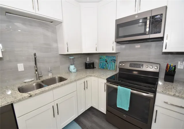 Photo 2 of Condo for sale at 1647 Brookhouse Ct #BR146, Sarasota, FL 34231 | MLS# A4702587 | Listing updated on 2026-08-11