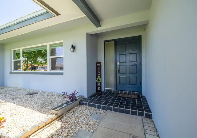 Photo 3 of Single family home for sale at 8960 140th Street, Seminole, FL 33776 | MLS# TB8537496 | Listing updated on 2026-09-26