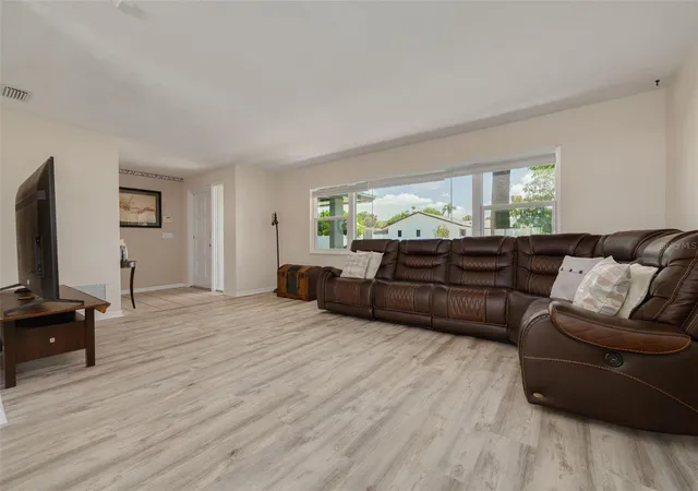 Photo 4 of Single family home for sale at 8960 140th Street, Seminole, FL 33776 | MLS# TB8537496 | Listing updated on 2026-09-26